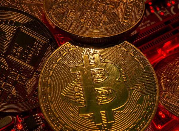 فعال بازار رمزارز از احتمال تشکیل صلیب مرگ در چارت بیت کوین و ریزش آن خبر میدهد