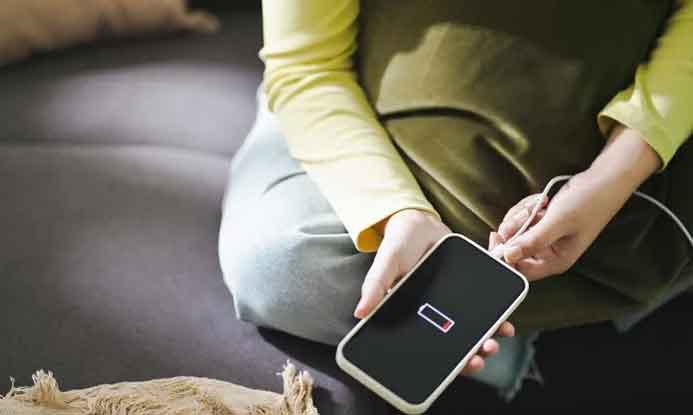 قبل از شارژ مجدد نیازی نیست اجازه دهید باتری کاملاً تخلیه شود